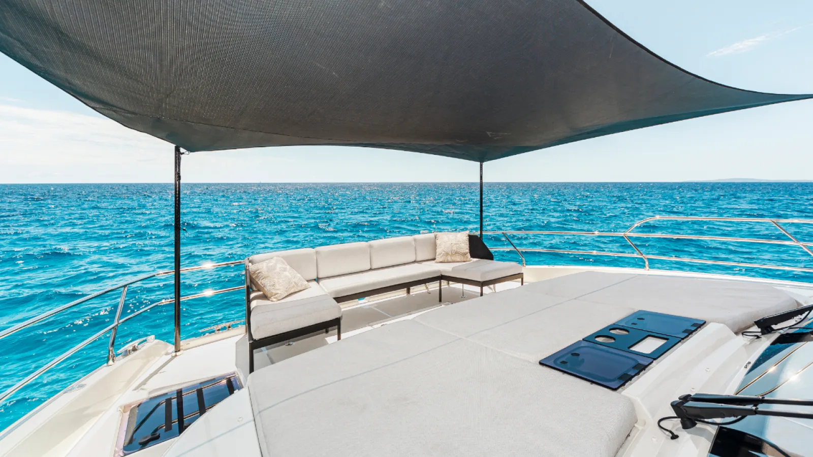 Bestboats PRESTIGE M48 SANDY SHORE – Katamaran Charter Mallorca