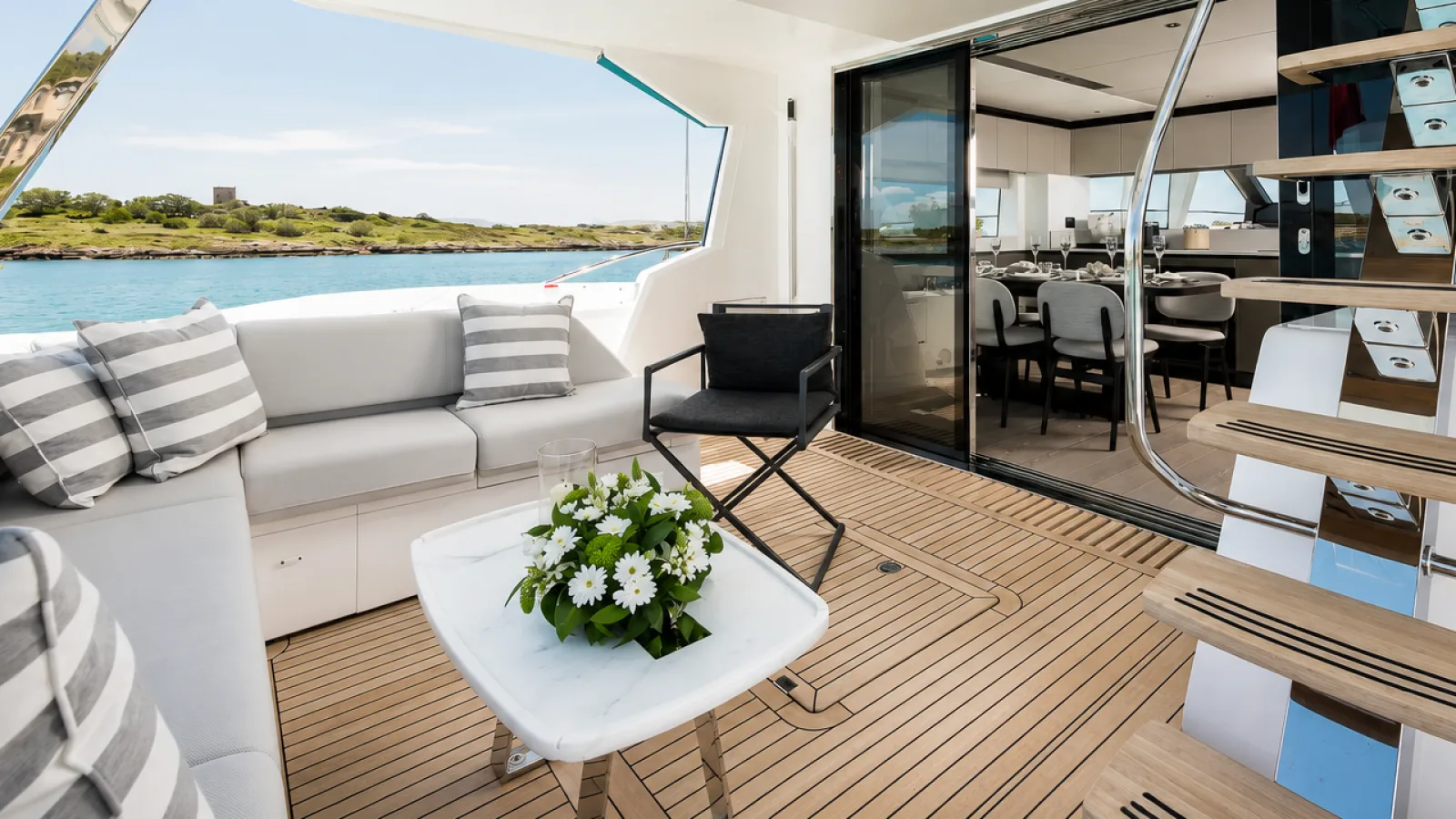 Bestboats SUNSEEKER MANHATTAN 68 SWEET CAROLINE – Yachtcharter Mallorca