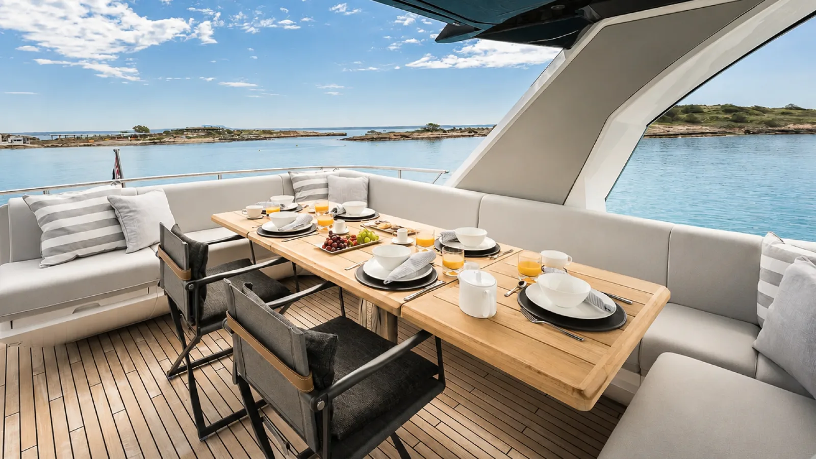 Bestboats SUNSEEKER MANHATTAN 68 SWEET CAROLINE – Yachtcharter Mallorca
