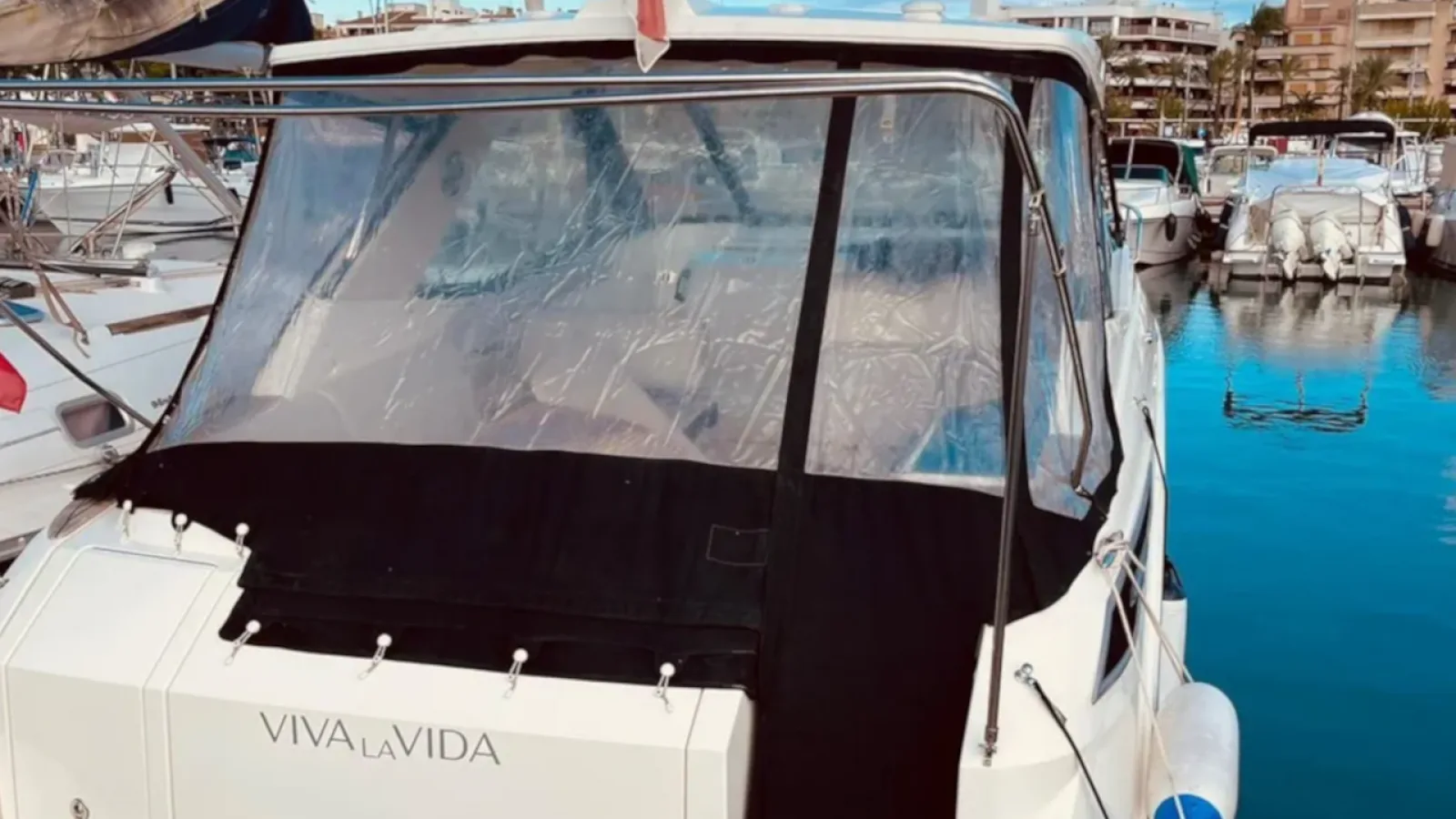 Bestboats SEA RAY SUNDANCER 320 COUPE Viva La Vida – Yacht Verkauf Mallorca