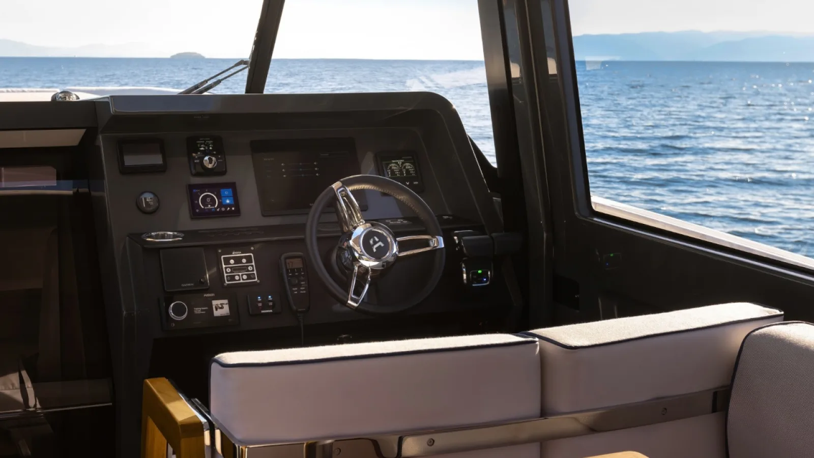 Bestboats AIATA WAYFINDER 38 WAYFINDER 38 – Motor Yacht mieten Mallorca