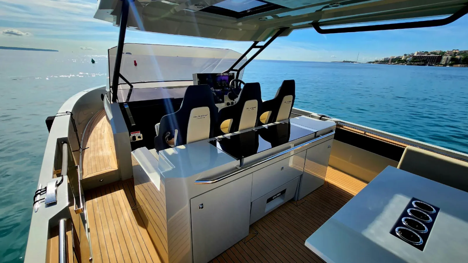 Bestboats DE ANTONIO YACHTS D36 OPEN INFINITY – Yacht For Sale Mallorca